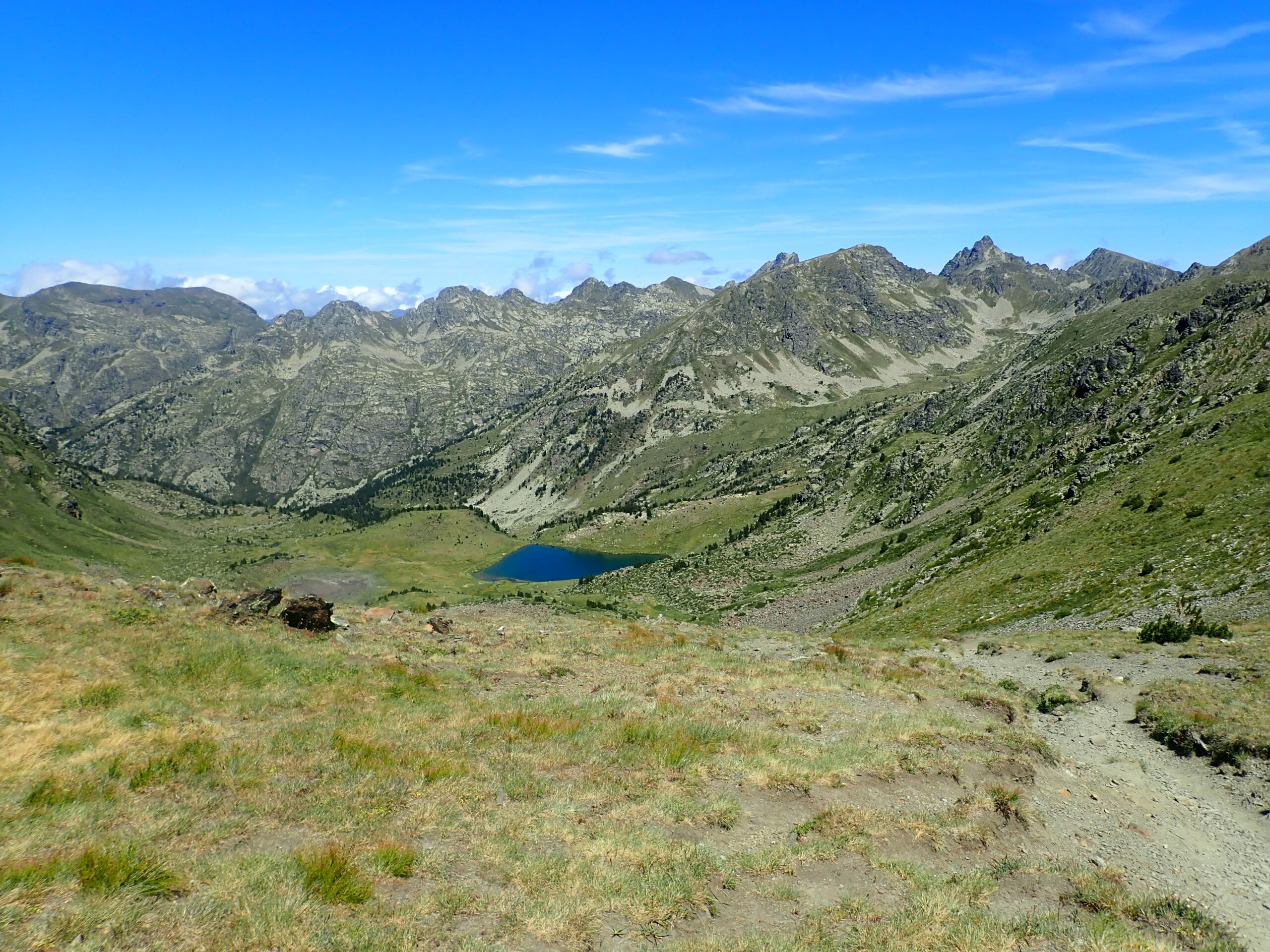 lac de montagne pyrénées